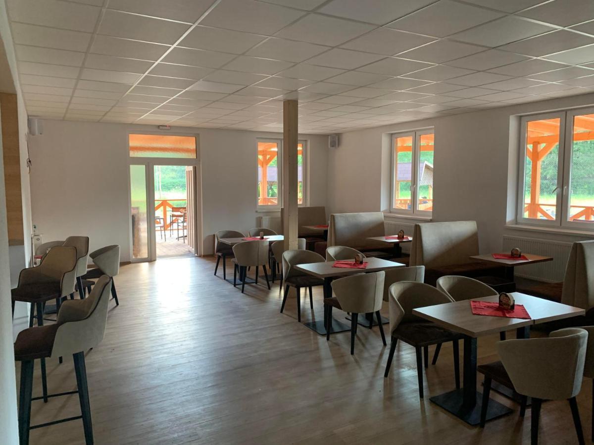 Apartman C.1 Haliganda*** Lägenhet Liptovský Hrádok Exteriör bild