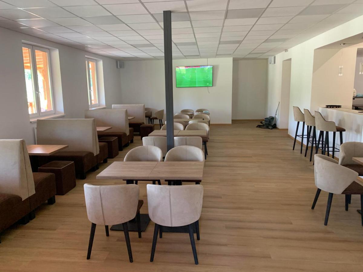 Apartman C.1 Haliganda*** Lägenhet Liptovský Hrádok Exteriör bild